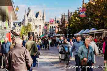 Dansers showen nieuwe collectie tijdens Warm Welkom Weekend: “Klaar om bezoekers met open armen te ontvangen”