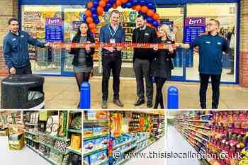 New B&M store in New Cross Gate opening day pictures