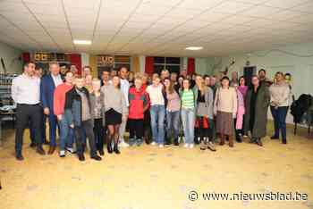 Vluchtelingen vertrekken uit tijdelijk opvangcentrum, Bredene bedankt vrijwilligers