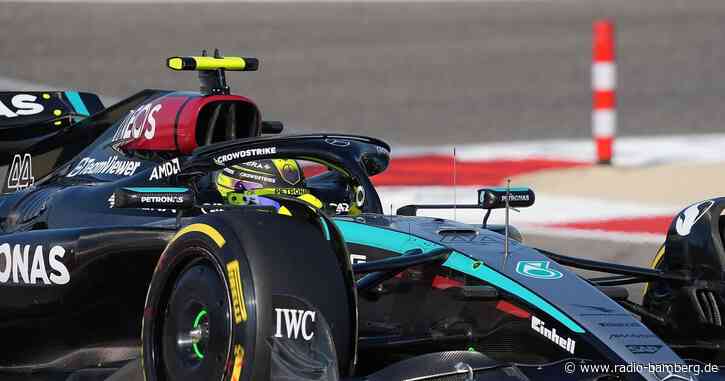 Mercedes stark in der Wüste: Hamilton mit Tagesbestzeit
