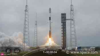 SpaceX launches Leap Day Starlink satellites into orbit, lands rocket at sea (video)