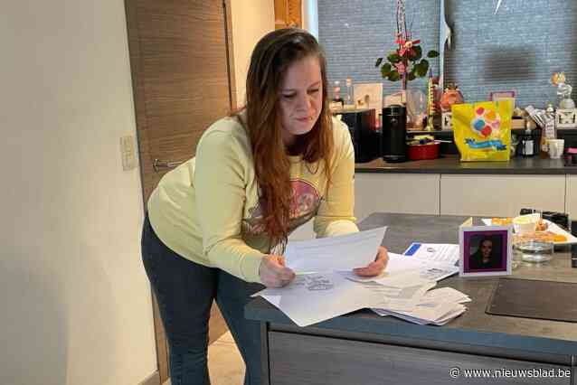 “Maar mevrouw, jij bent dood”: Kim (29) kreeg te horen dat zij werd doodverklaard in plaats van haar overleden zus