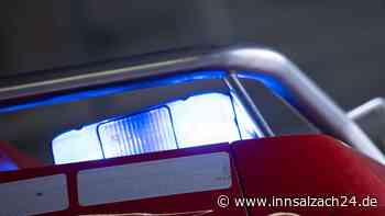 Mann befreit Frau mit Taschenmesser aus brennendem Auto