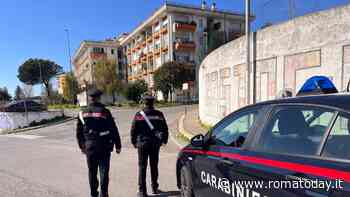 Lo spaccio di due fratelli minorenni: in casa droga e oltre 10mila euro