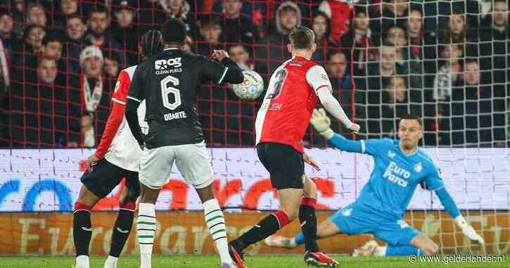 LIVE TOTO KNVB Beker | Feyenoord moet aan de bak in halve finale na goal Duarte, Slot grijpt in met dubbele wissel
