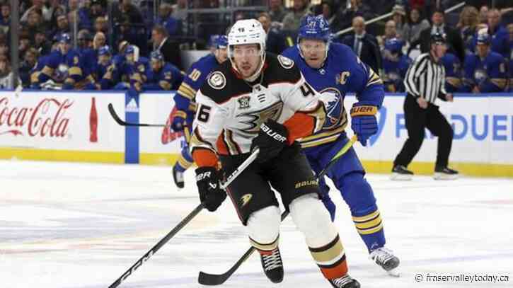 Maple Leafs reacquire Russian defenceman Ilya Lyubushkin in three-team trade