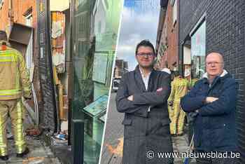 Auto rijdt in op immokantoor na gebrekkig parkeermanoeuvre: “Gelukkig waren de kinderen al naar school”