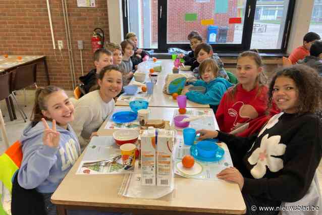 Met z’n allen ontbijten op school