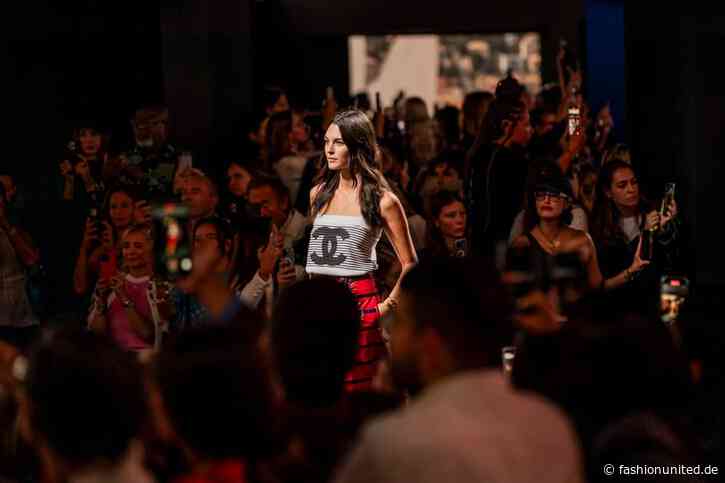 Saks Luxury Pulse: Optimismus unter Luxuskonsument:innen wächst, Personalisierung wichtig