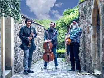 Deutsche Volkslieder, frei von politischer Ideologie: Tim Liebert steht in Jena auf der Bühne und hat eine Mission