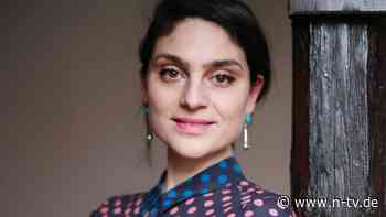 Alles, was man sonst nicht darf: Noura Dirani trainiert die Fantasiemuskeln