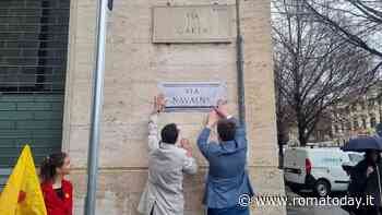 Blitz a Roma, la strada dell'ambasciata russa trasformata in via Navalny