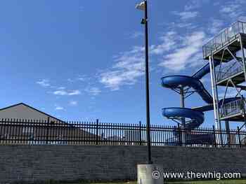 Kingston to consider enclosing Memorial Centre water park