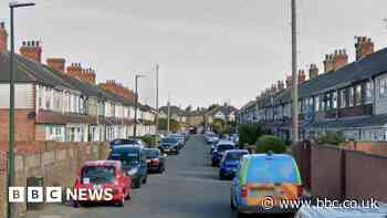Grimsby: Woman dies after being found with serious injuries