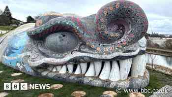 'Cousin of the Kelpies' unveiled on Glasgow canal