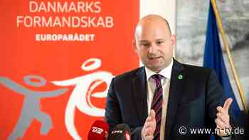 Plötzlicher Tod mit 52 Jahren: Dänischer Parteichef erleidet Hirnblutung während Sitzung