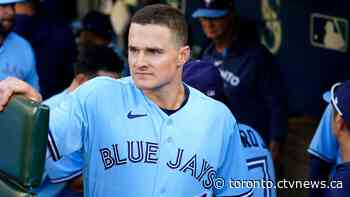 Third baseman Matt Chapman and Giants reach a $54 million, 3-year deal, AP source says