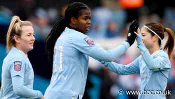 Man City beat Everton to keep up title charge