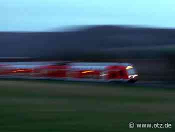 Volksverhetzende Sprüche im Regionalzug - Polizei sucht mehrere Männer und Frauen