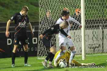 RSCA Futures krijgt pak slaag van Deinze, verjongde defensieve centrale as betaalt nog (te?) veel leergeld