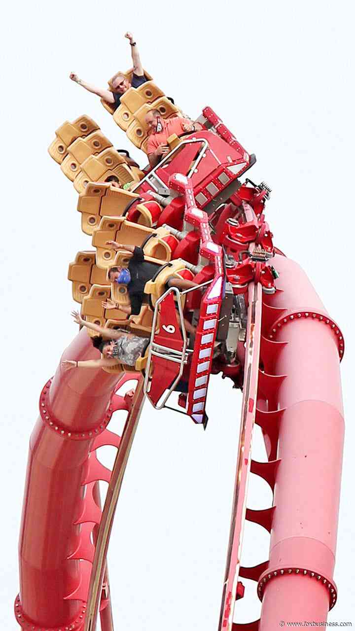 Florida woman sues Universal Orlando, alleges 'traumatic brain injury' after riding coaster: lawsuit