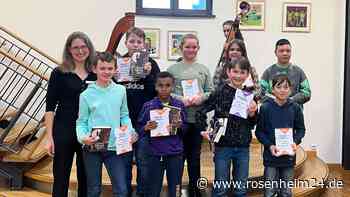 Rosenheimer Sechstklässler beeindrucken beim Vorlese-Wettbewerb – Das ist der Sieger