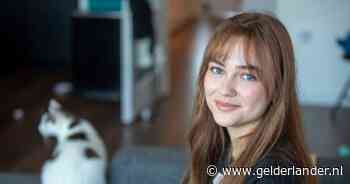 Dankzij Spaanse dokter heeft zieke Sarah (24) haar leven terug: 'Volgens mijn arts zat de pijn tussen m'n oren'