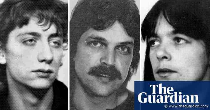 Police raids in Berlin fail to find two Red Army Faction fugitives