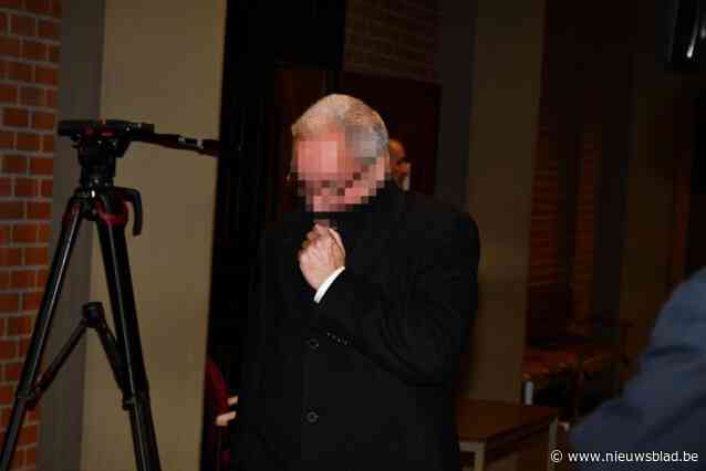 ‘Modeldirecteur’ hoeft niet naar cel voor seksdates met tieners: “Alles gebeurde met wederzijdse toelating”