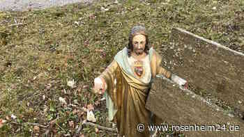 Religiöse Erscheinung oder Diebesgut? Kurioser Fund einer Jesus-Figur wirft Fragen auf