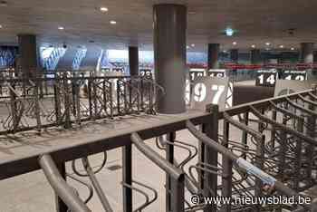 Nu al plaats voor 14.000 fietsen: nieuwe fietsenstalling aan achterkant station Gent-Sint-Pieters geopend