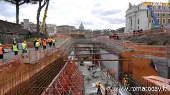 VIDEO | Visita del sindaco Gualtieri al cantiere di piazza Pia. Si entra nella fase più delicata dei lavori