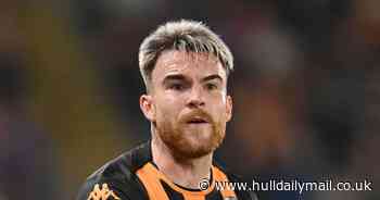 Striker Aaron Connolly set for crucial step in bid to recover Hull City form