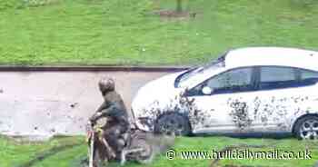 'Donut' biker spotted spraying mud all over car on Hull estate