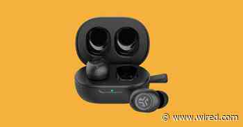 16 Best Wireless Earbuds (2024): Noise Cancelers, Cheap, Luxe, and More