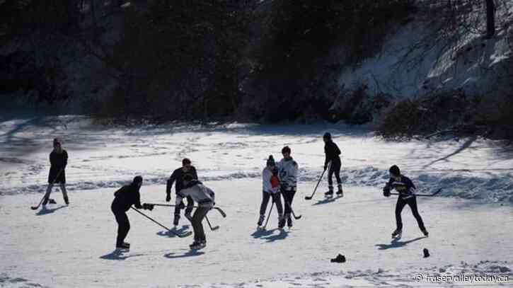Survey finds 25% of Canadians think discrimination is a problem in sports
