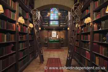 St Paul's Cathedral library hosts Airbnb stay for World Book Day