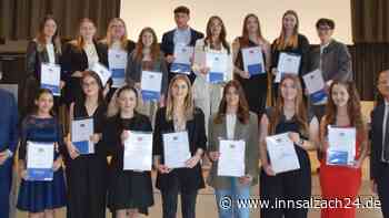 Über 80 Absolventen verlassen das Berufliche Schulzentrum mit Topnoten