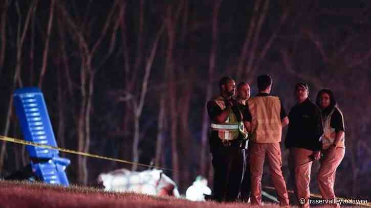 Small plane crashes near Nashville interstate and 5 people aboard were killed, police say