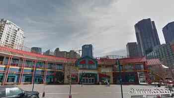 Calgary's Eau Claire Market to close May 31