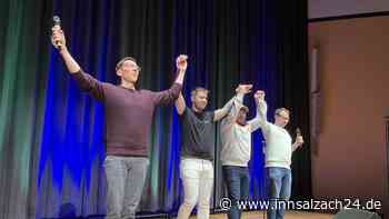 Dating, Familienglück und Tofu: Darüber lachte Waldkraiburg bei der Stand-up-Comedy