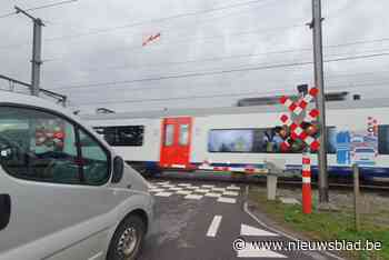 Spoornetbeheerder wil af van spooroverwegen, maar dat is niet zo simpel als het lijkt: “Ik weet zelf niet wat de beste oplossing zou zijn”