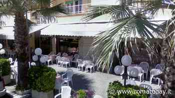 Ostia, dopo 70 anni chiude lo storico bar di piazza Anco Marzio: ora è in vendita