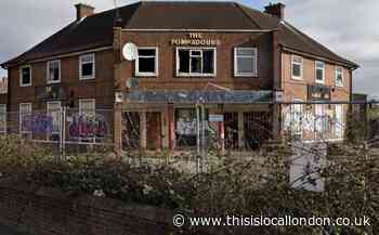 Demolition of The Pompadours pub in Harold Hill starts