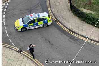 Met Police probe Newtons Primary School Rainham 'threat'