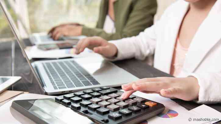 This $23.99 software from H&R Block could make tax season less stressful