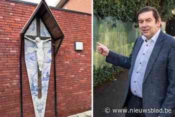 Bijzonder schaeperskruis is terug na restauratie: “Het werd in 1888 gemaakt door de ‘tovenaar’”