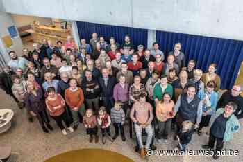 Derde sociaalste gemeente van Vlaanderen zet vrijwilligers in de bloemetjes: “Zij zijn de motor van onze samenleving”