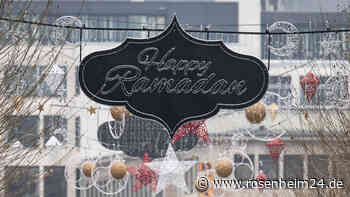 „Happy Ramadan“: Erste deutsche Stadt hängt spezielle Straßenbeleuchtung für Muslime auf
