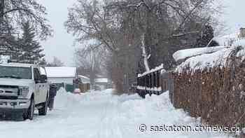 Saskatoon crews move to residential snow clearing